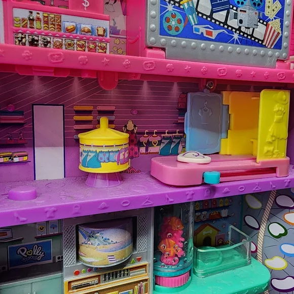 2018 Polly Pocket Pollyville Mega Mall Playset - Picture 6 of 10